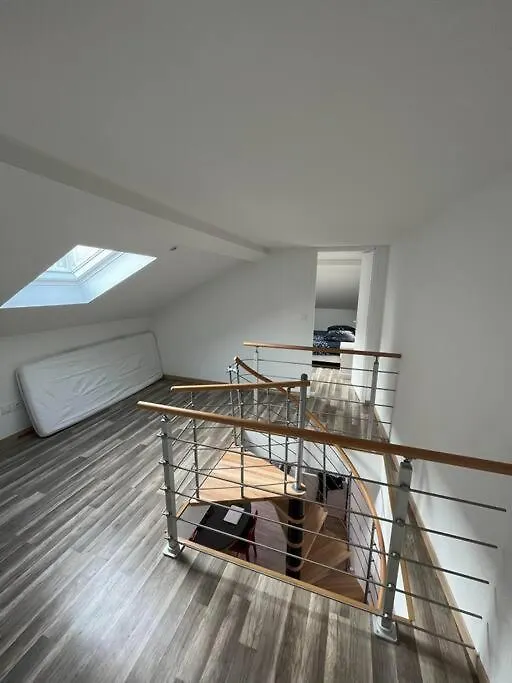 Duplex Refait Neuf 80M2 Centre Ville - 6 Couchages بيلي 0*,  فرنسا